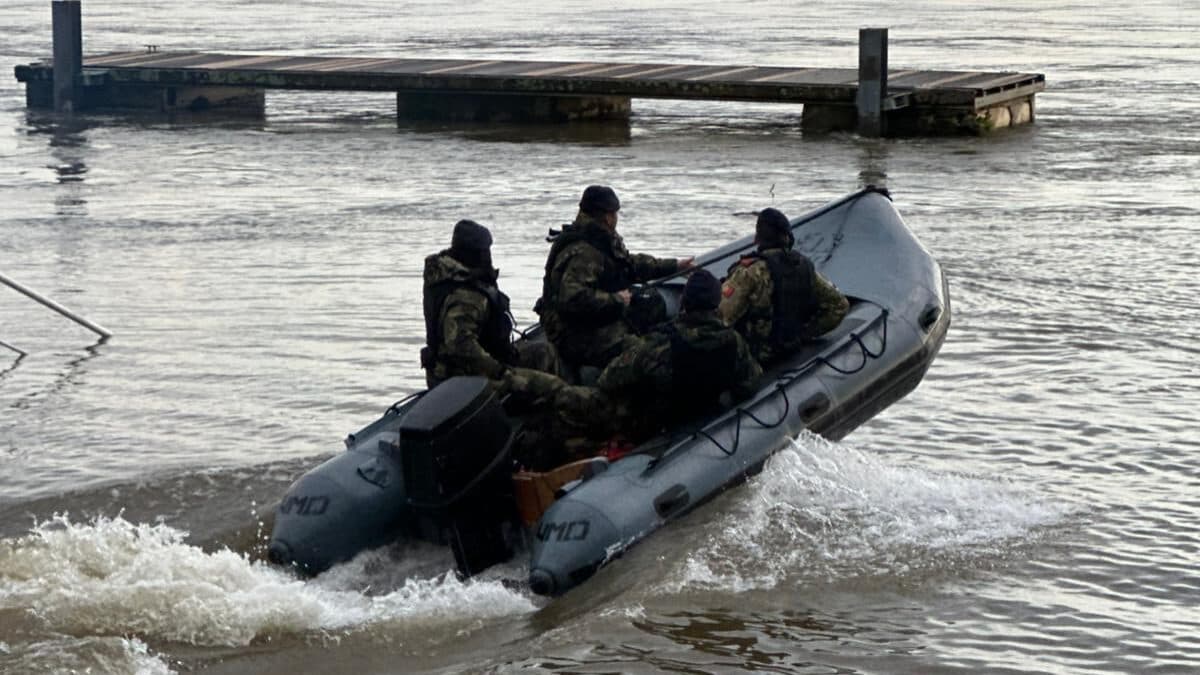 Kristin. Boats and 'field hospital' — Army and Navy prepare assets to respond to floods