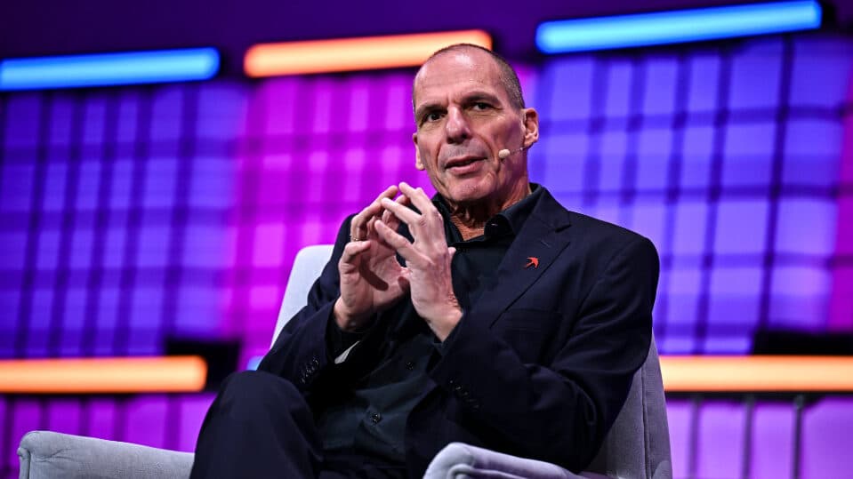 Having data centres is of no use to Portugal if it does not control the algorithms, says Varoufakis