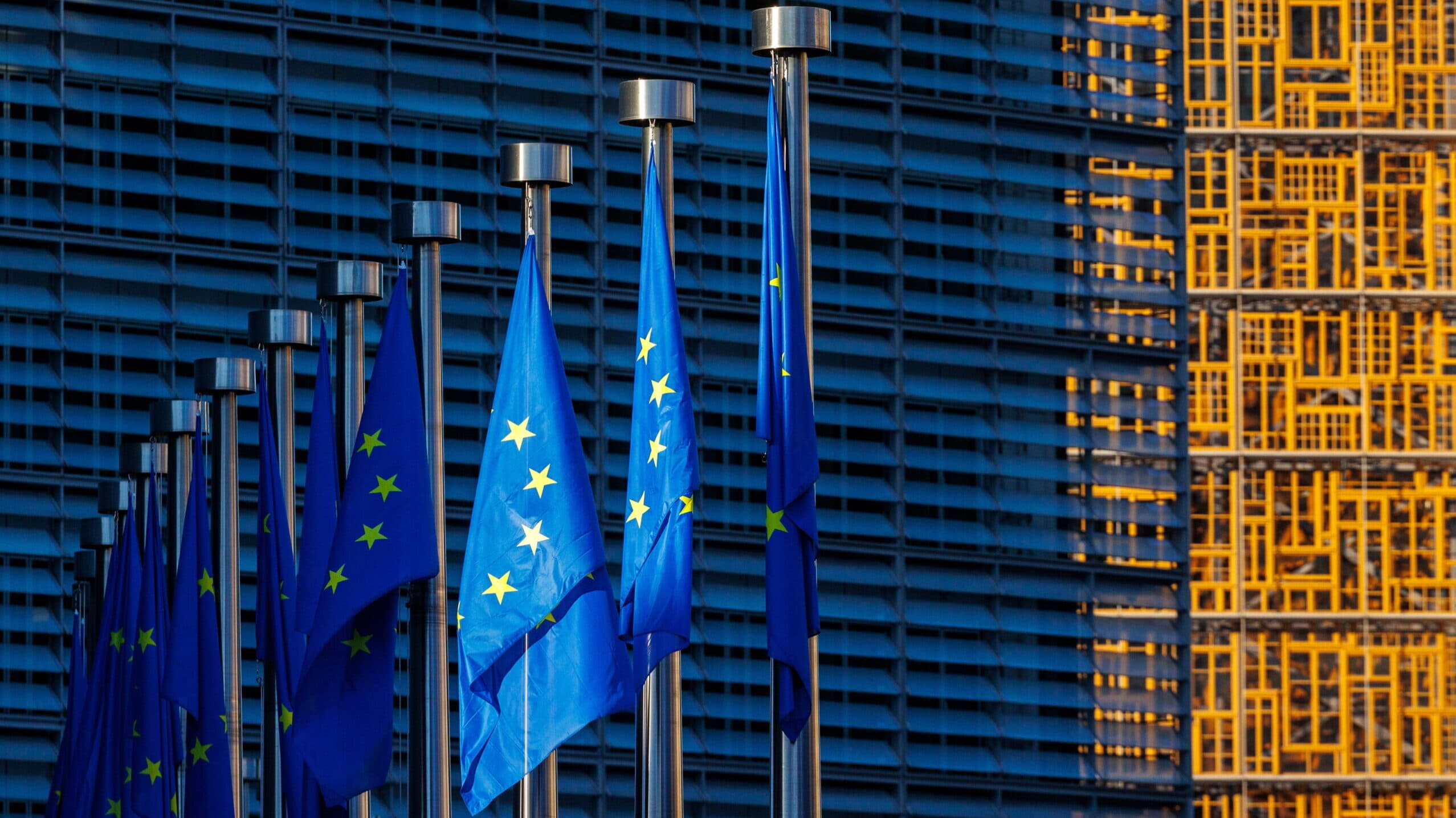 Brussels takes “positive note” of US compliance with 15% tariff cap