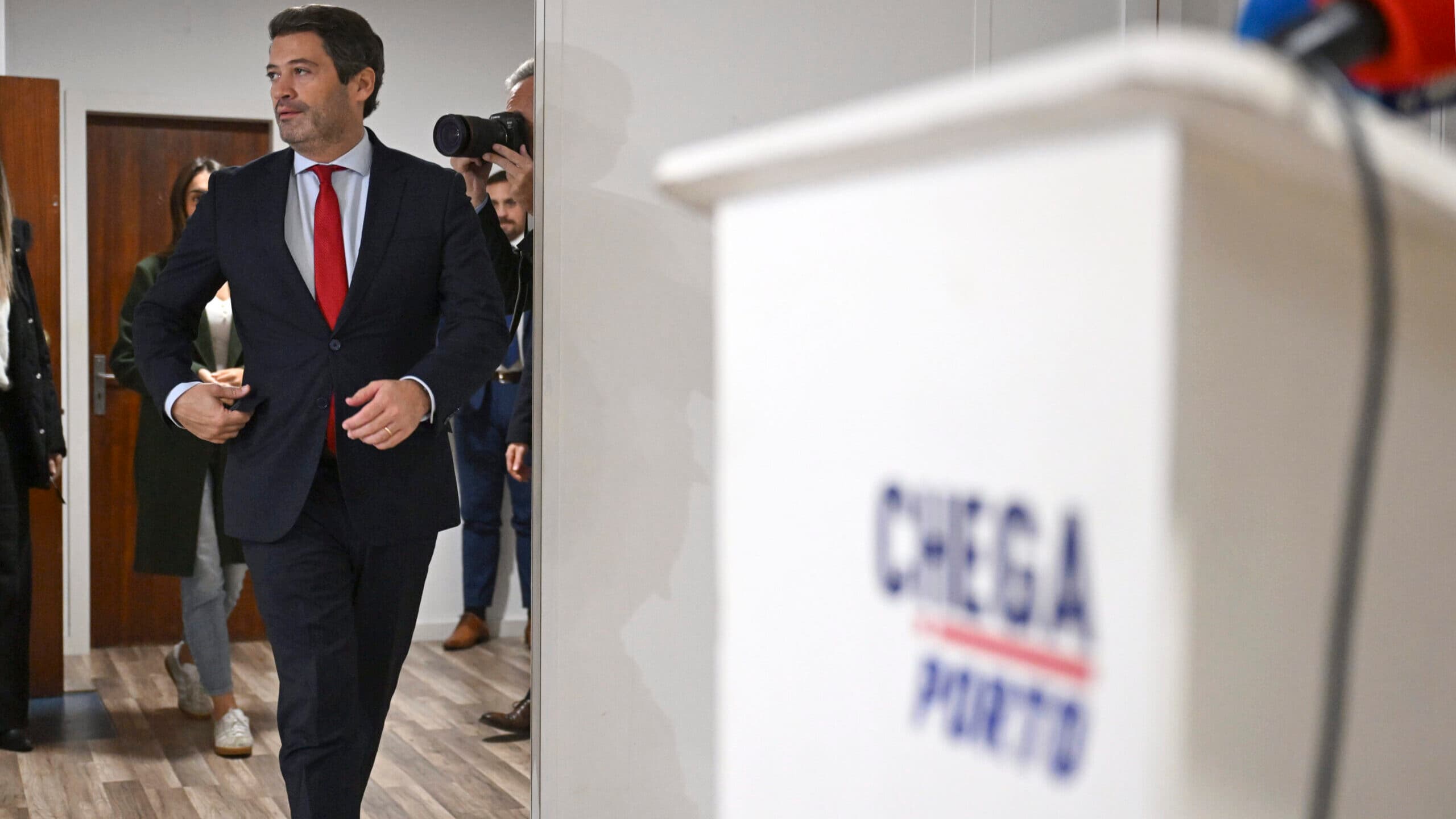 Lisbon Court of Appeal rejects Ventura's appeal and confirms order to remove posters