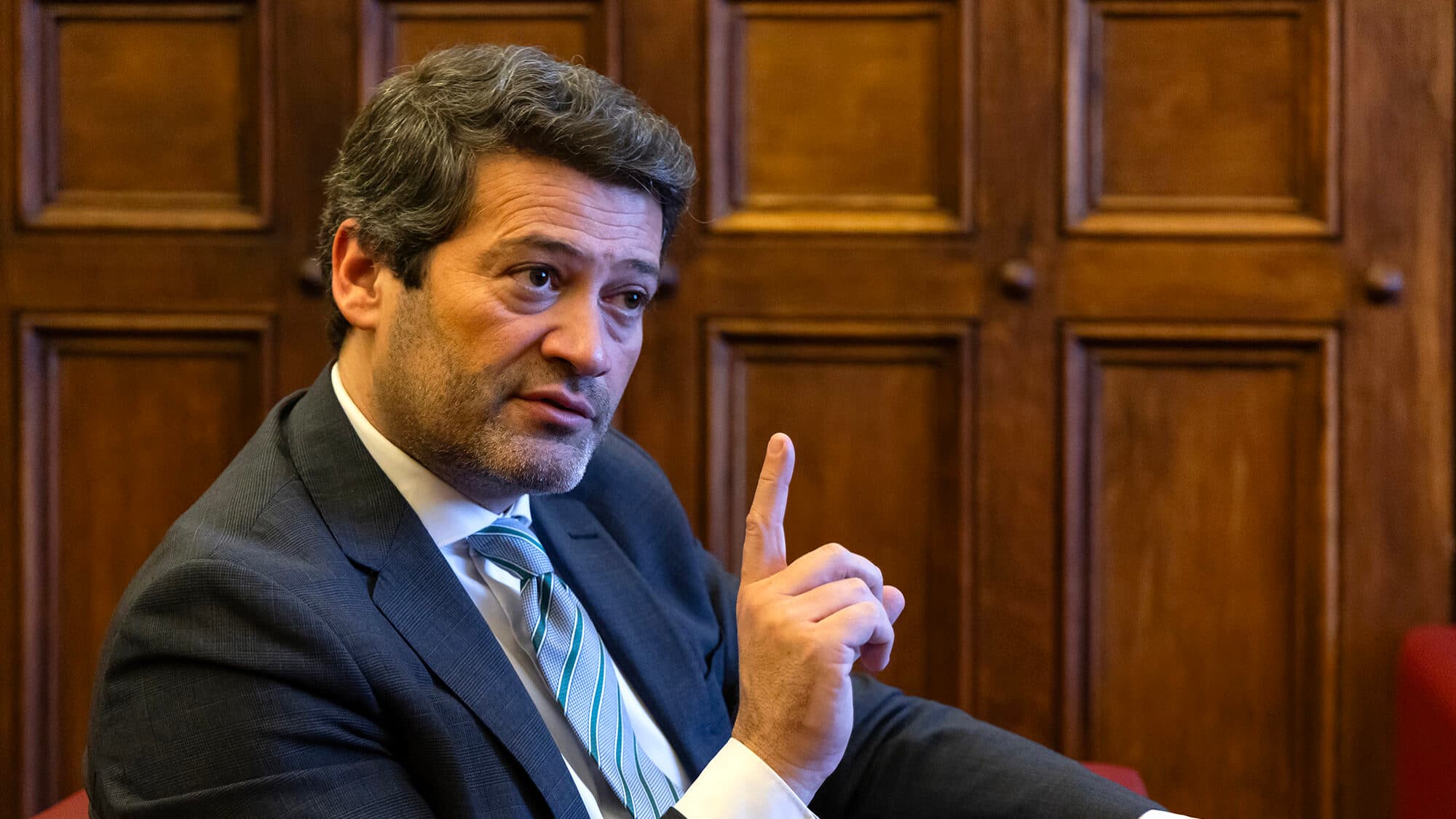 André Ventura says encampments were infiltrated by the far-left and accuses the PS of "hypocrisy"