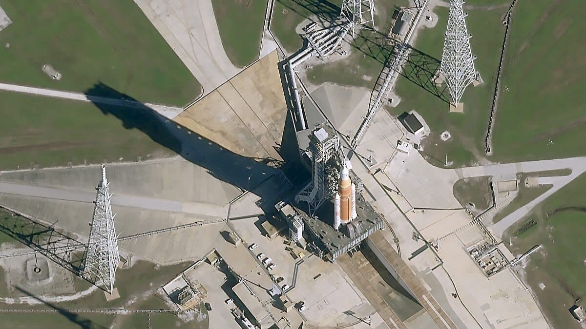 Artemis departs for the Moon today, carrying European technology on board