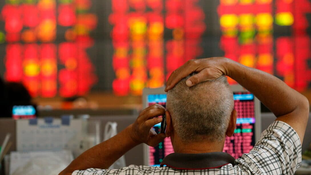 Conflict in the Middle East sends PSI to worst week in nearly a year. BCP plunges 9%