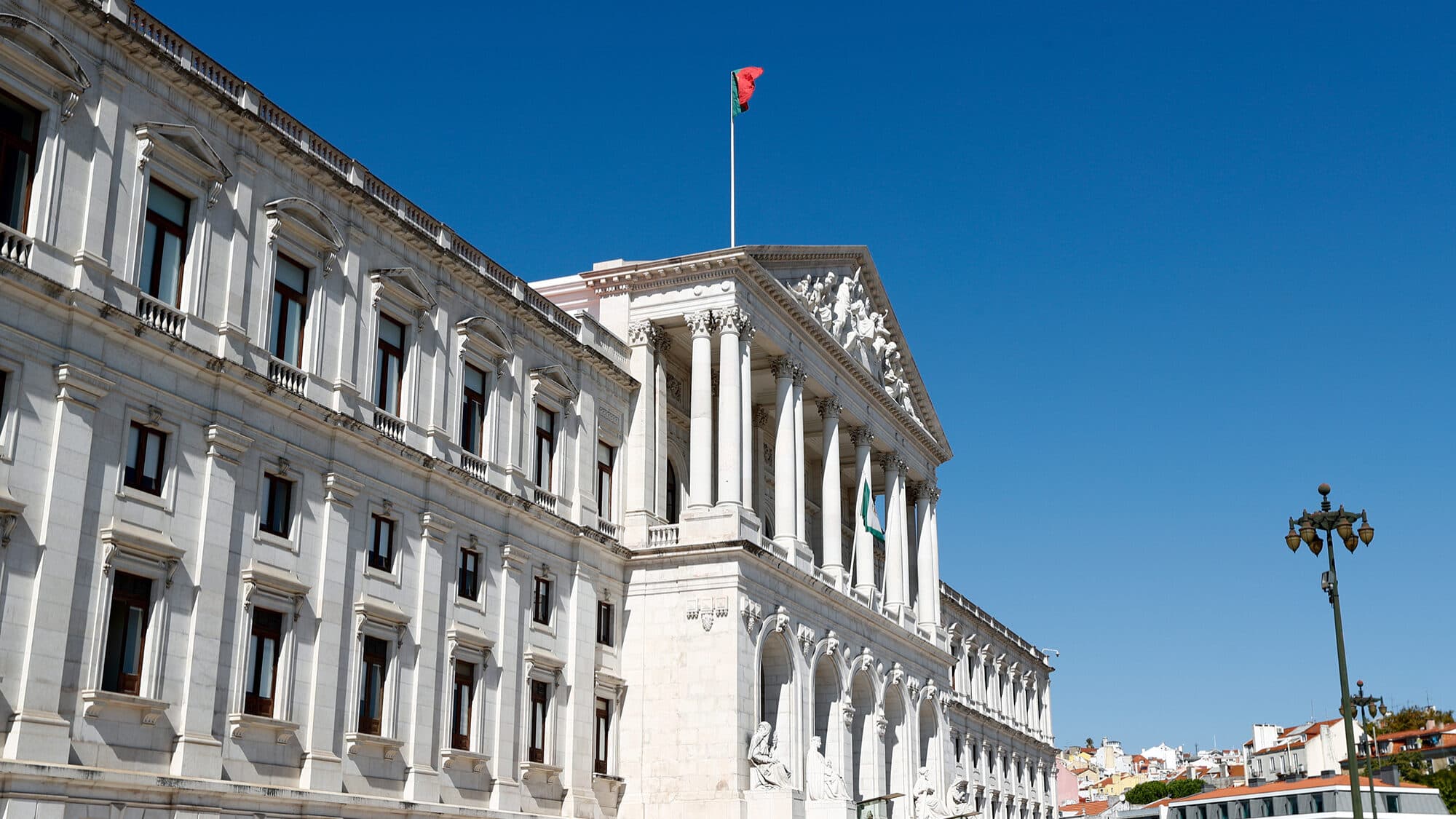 Assembly of the Republic establishes May 10th as National Insurance Day