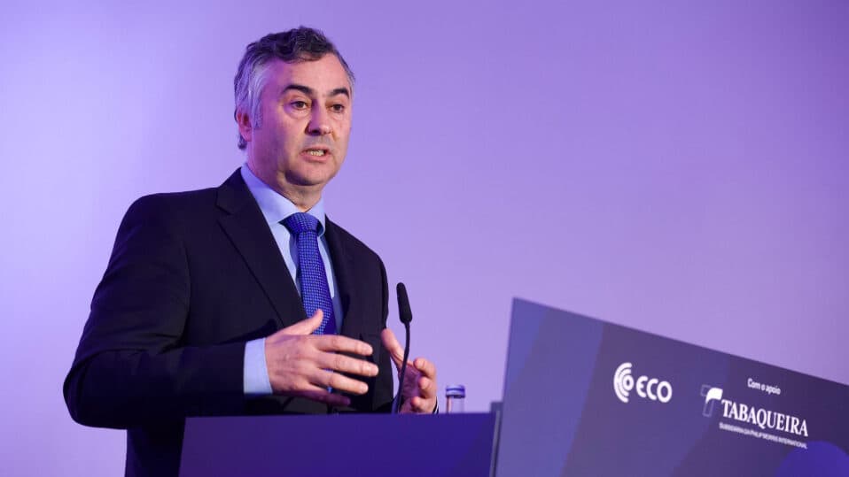 School curricula to be revised. Education system to 'take a huge leap' with AI