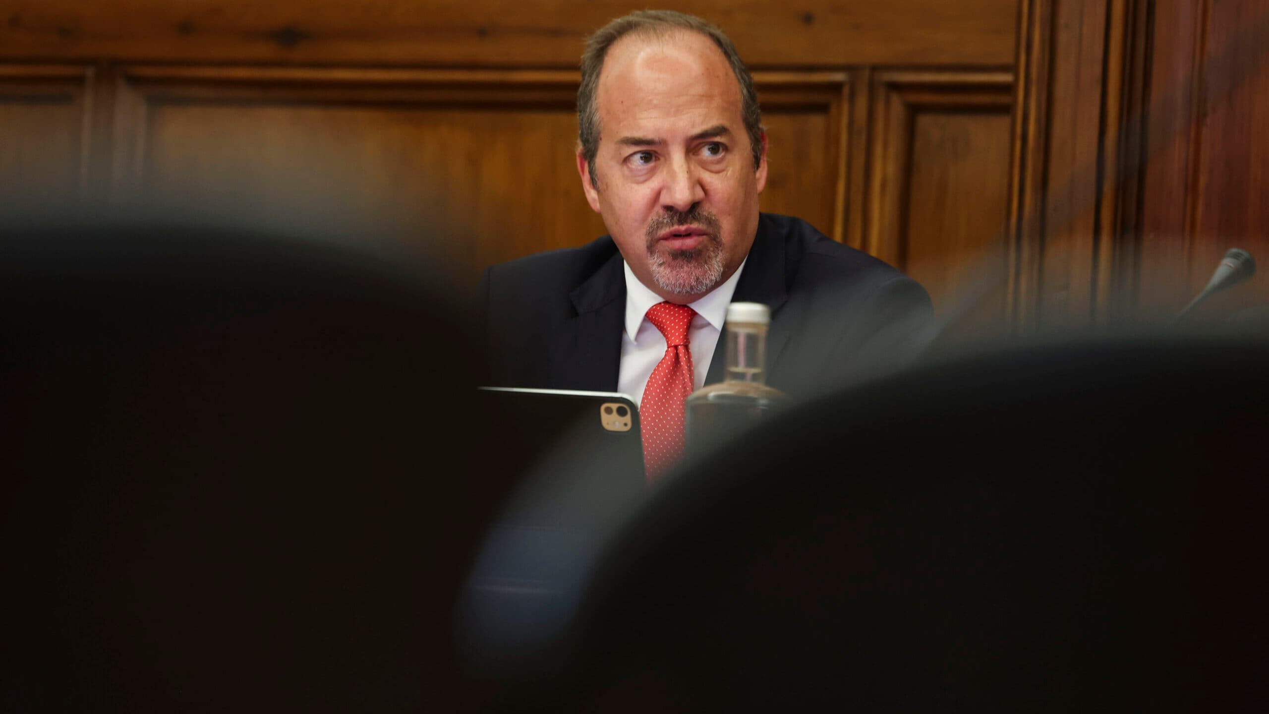 Centeno retired with 72% of his last salary. Banco de Portugal has already found a “solution” for five more consultants