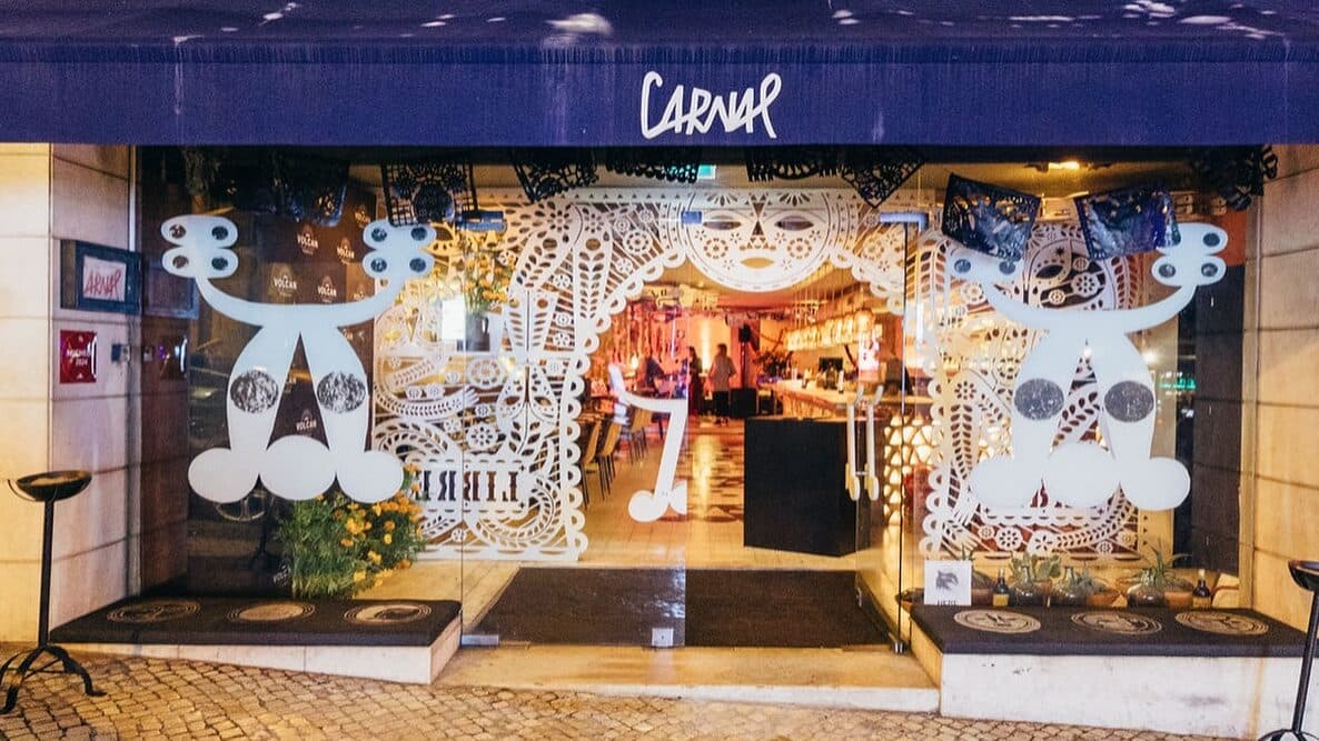 Fire destroys Ljubomir Stanisic's restaurant