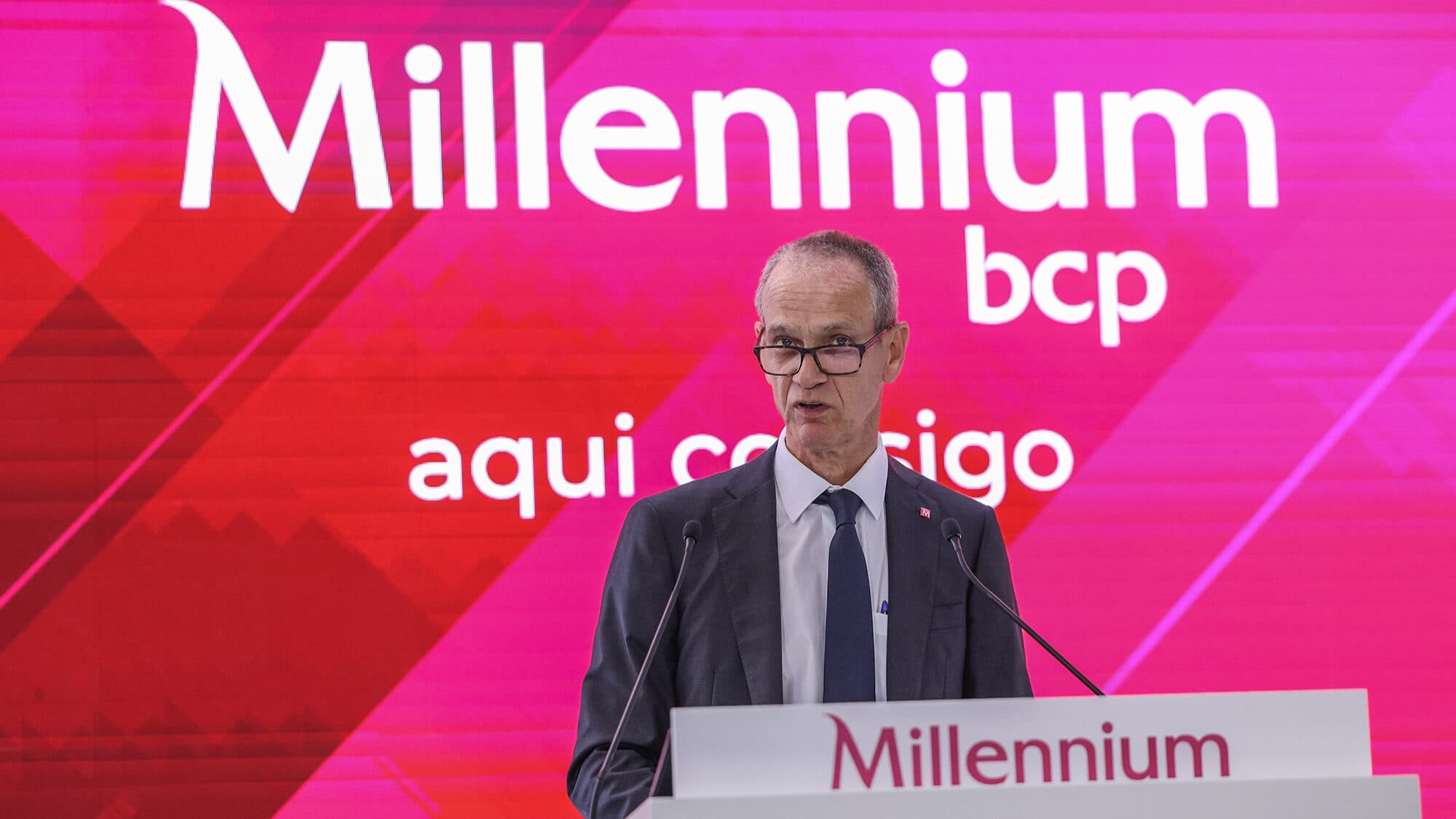 BCP moves forward with 400 million share buyback programme