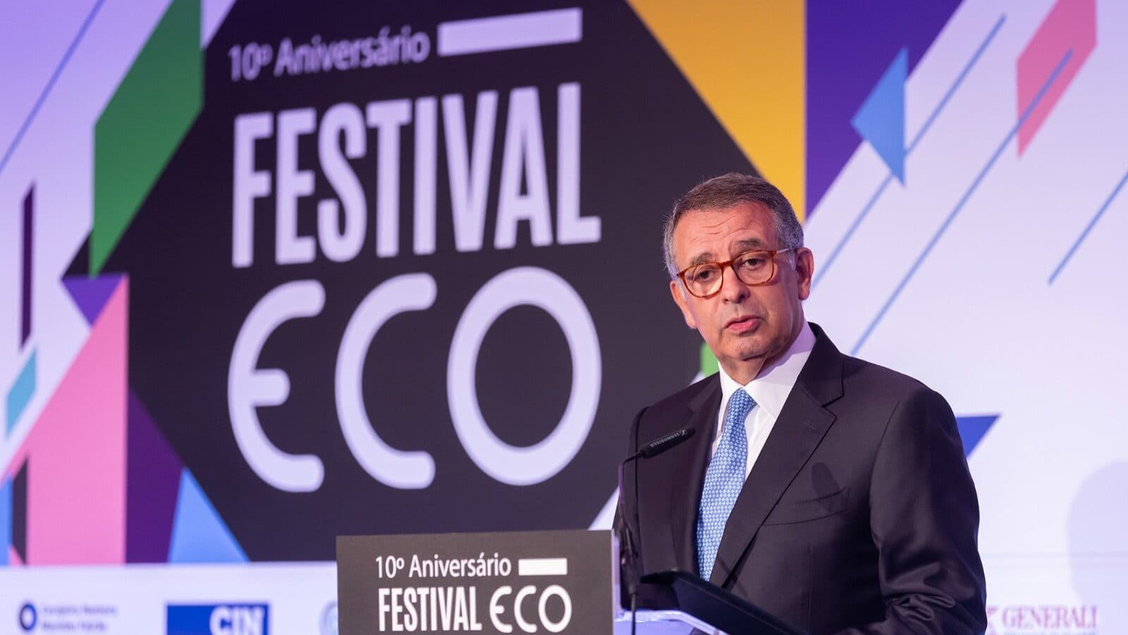 Seguro warns that journalism “is under more pressure than ever before”