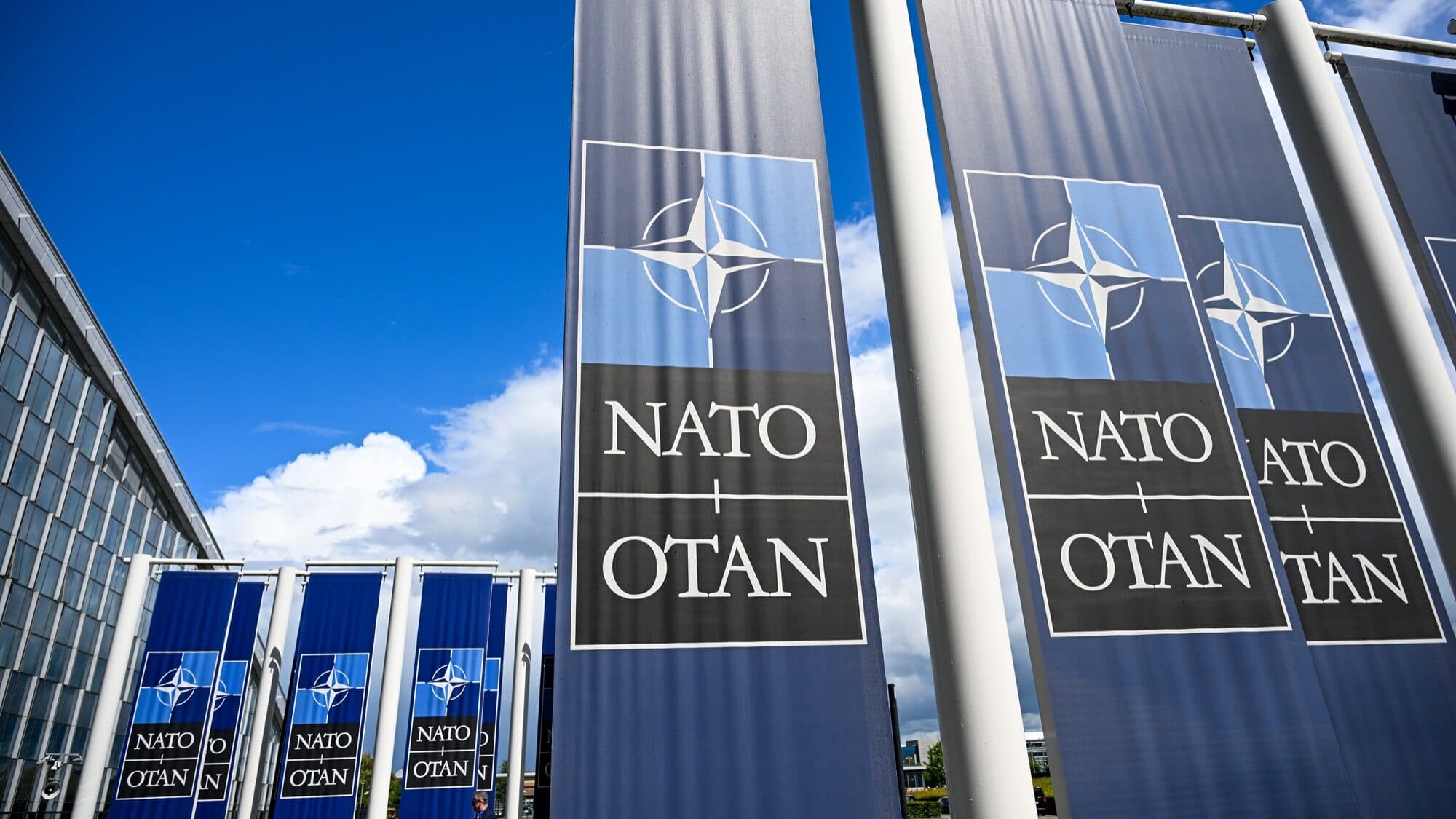 European countries and Canada increase military investment by 11% this year