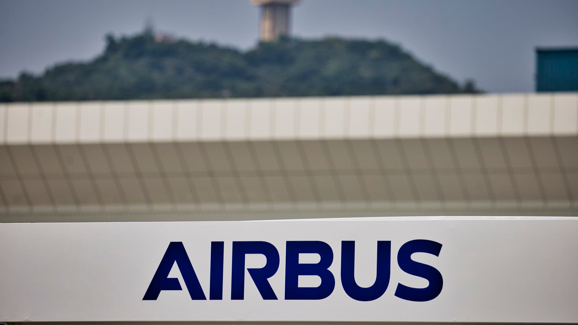 European Union Aviation Safety Agency orders inspection of 16 Airbus A380s
