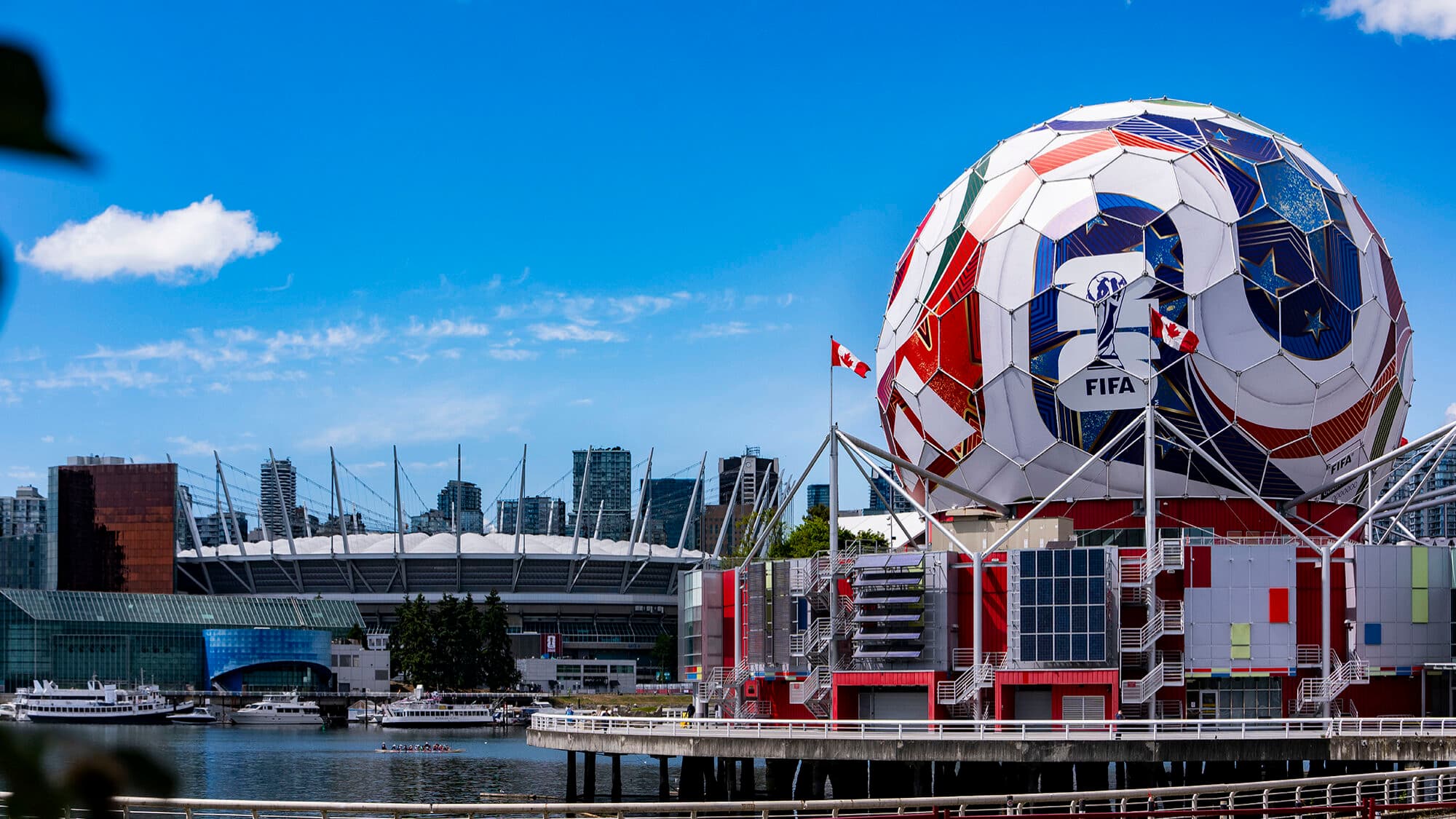 Federation invites MPs to the World Cup. Legal exception removes powers from Aguiar-Branco