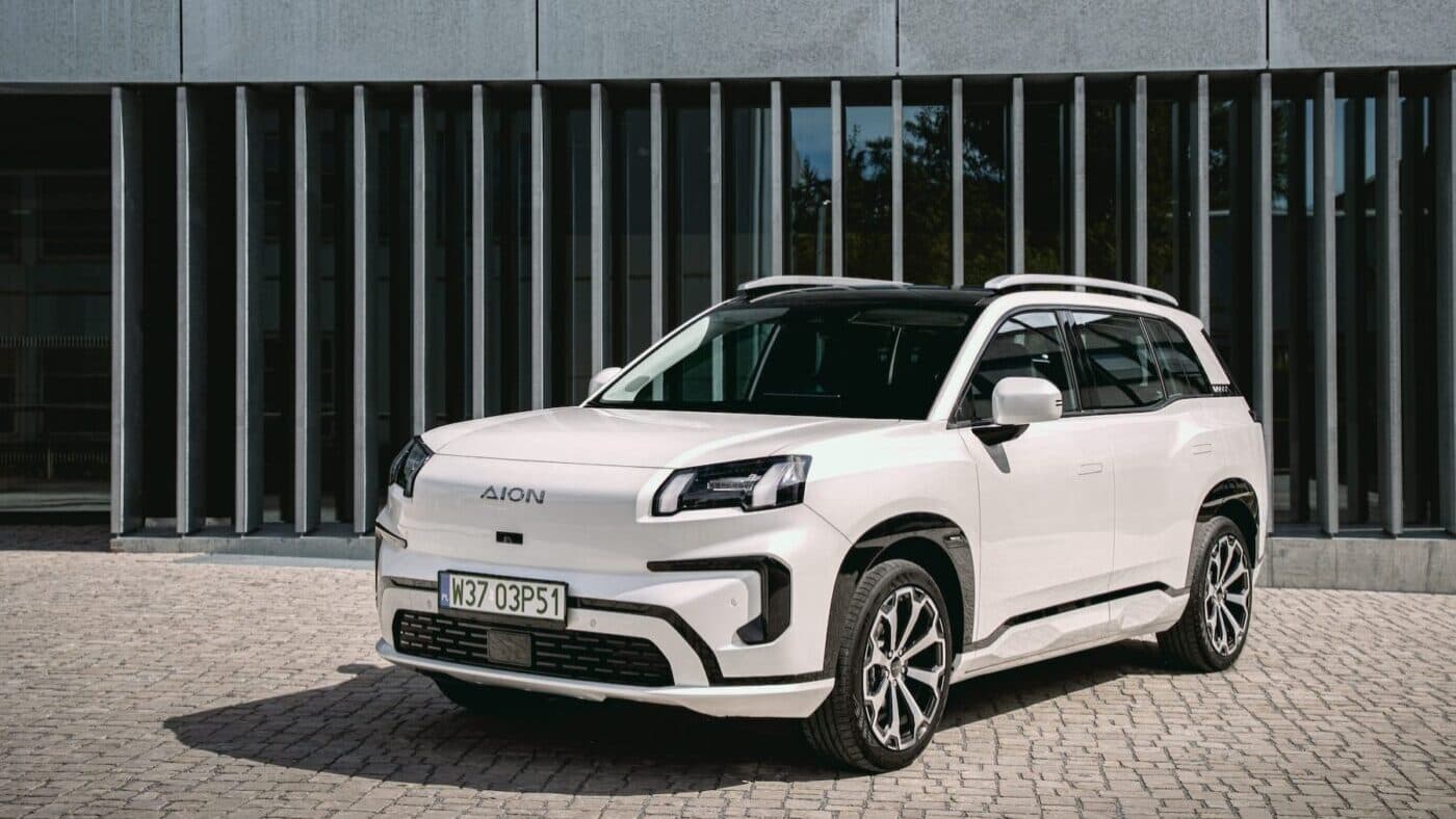 Aion V: the family SUV that hides a bed inside