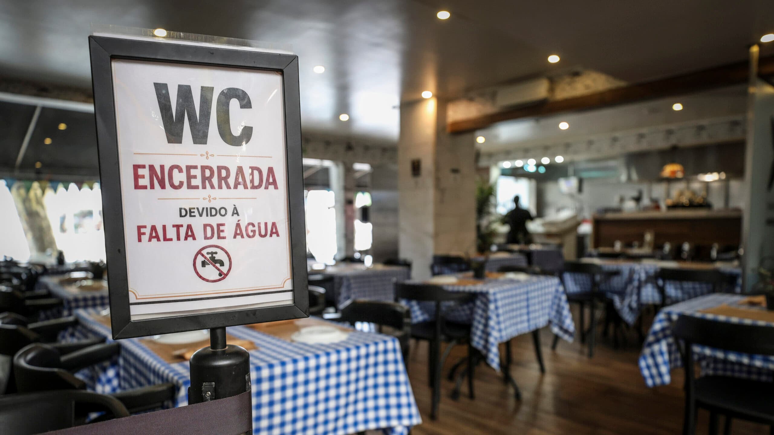 Bitter return to normality in Caparica with water supply still uncertain