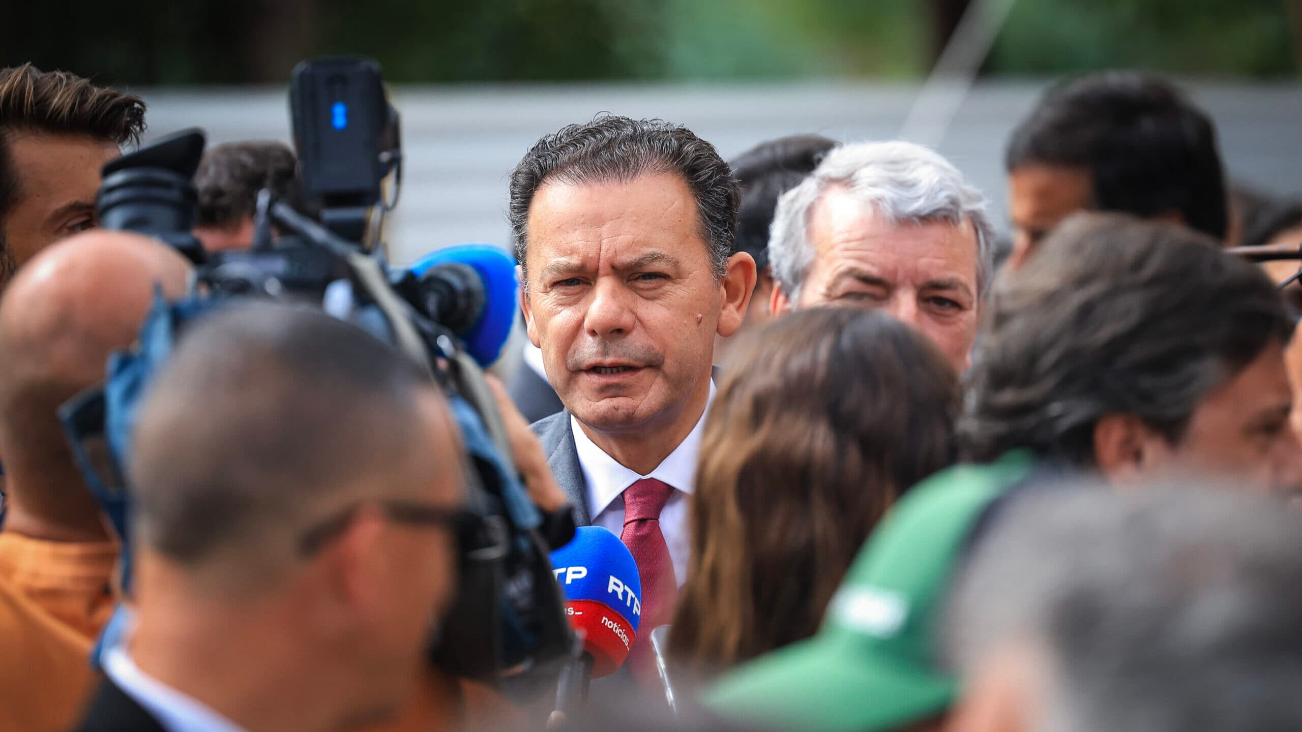 Montenegro “very calm” regarding “explanations Luís Neves has for allegations” against him