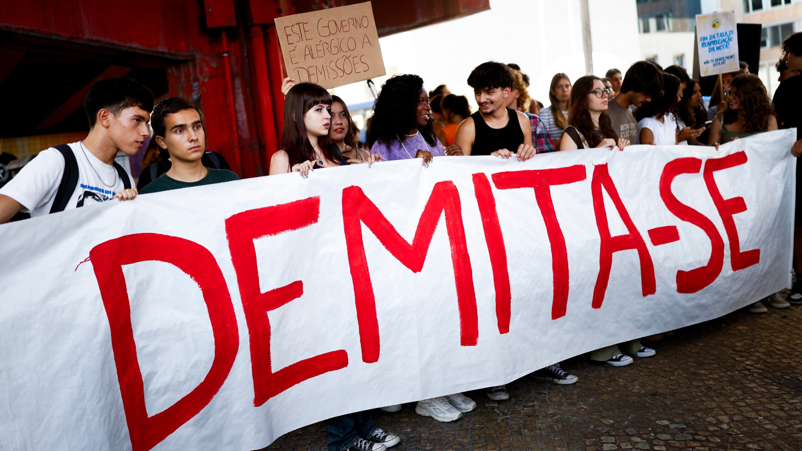 Students and teachers call for the minister's resignation during a protest in Lisbon