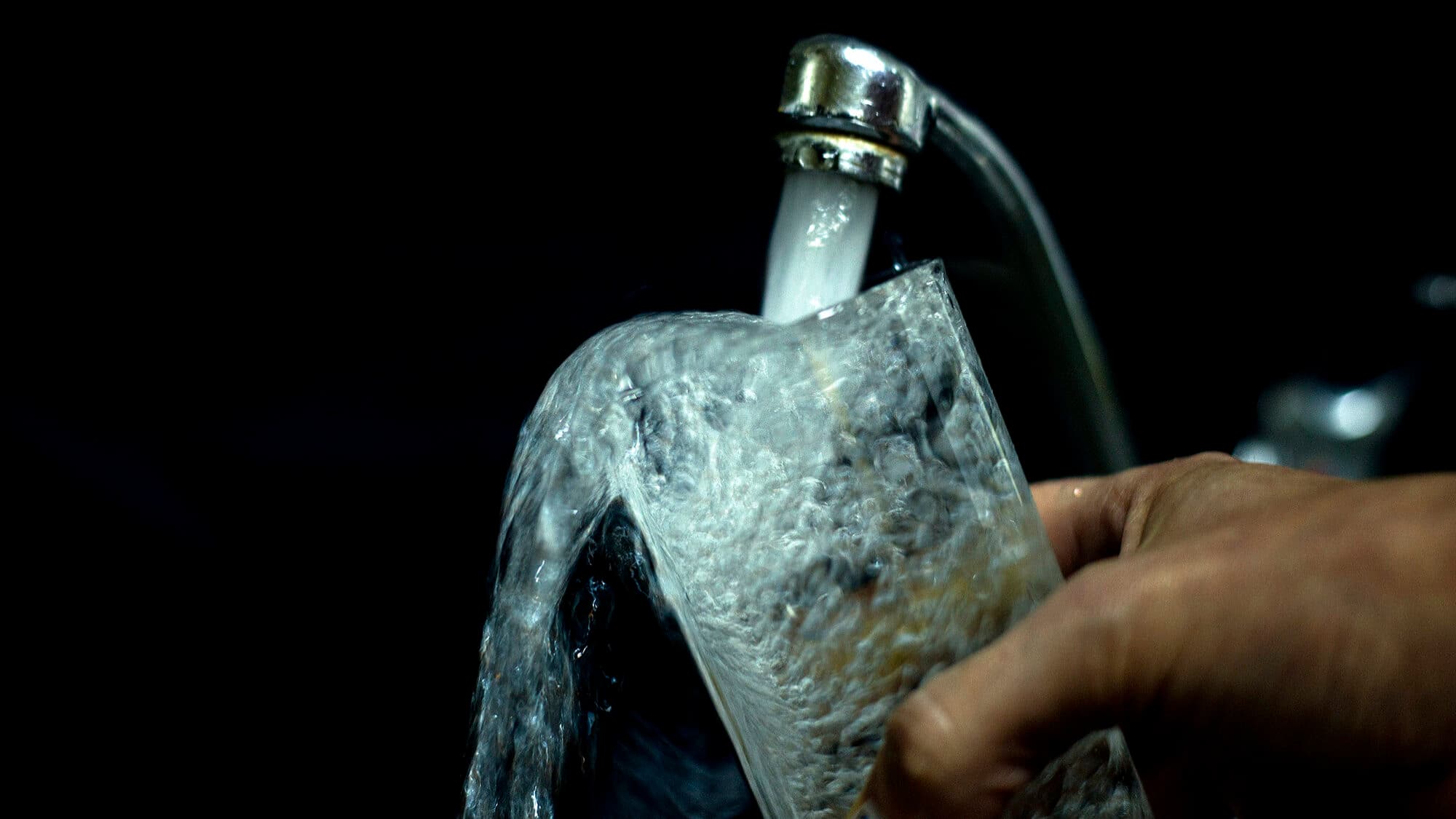 Regulator urges compensation for Almada water cuts