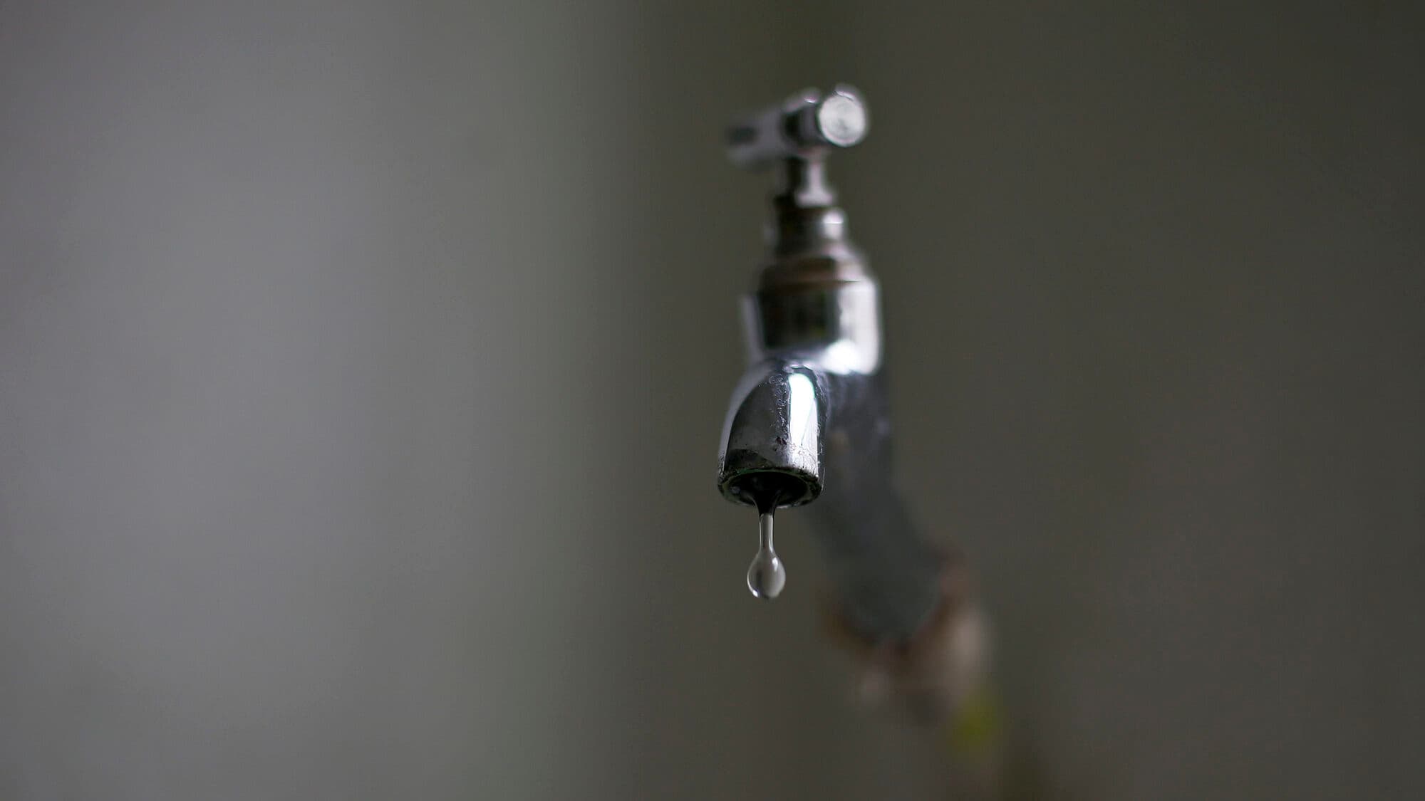 “Unpredictable” consumption cuts off water in Almada. From restrictions to boreholes, learn about the response