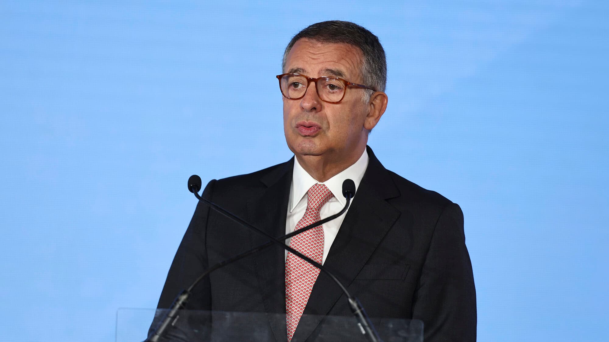 President promulgates new organizational law for INEM