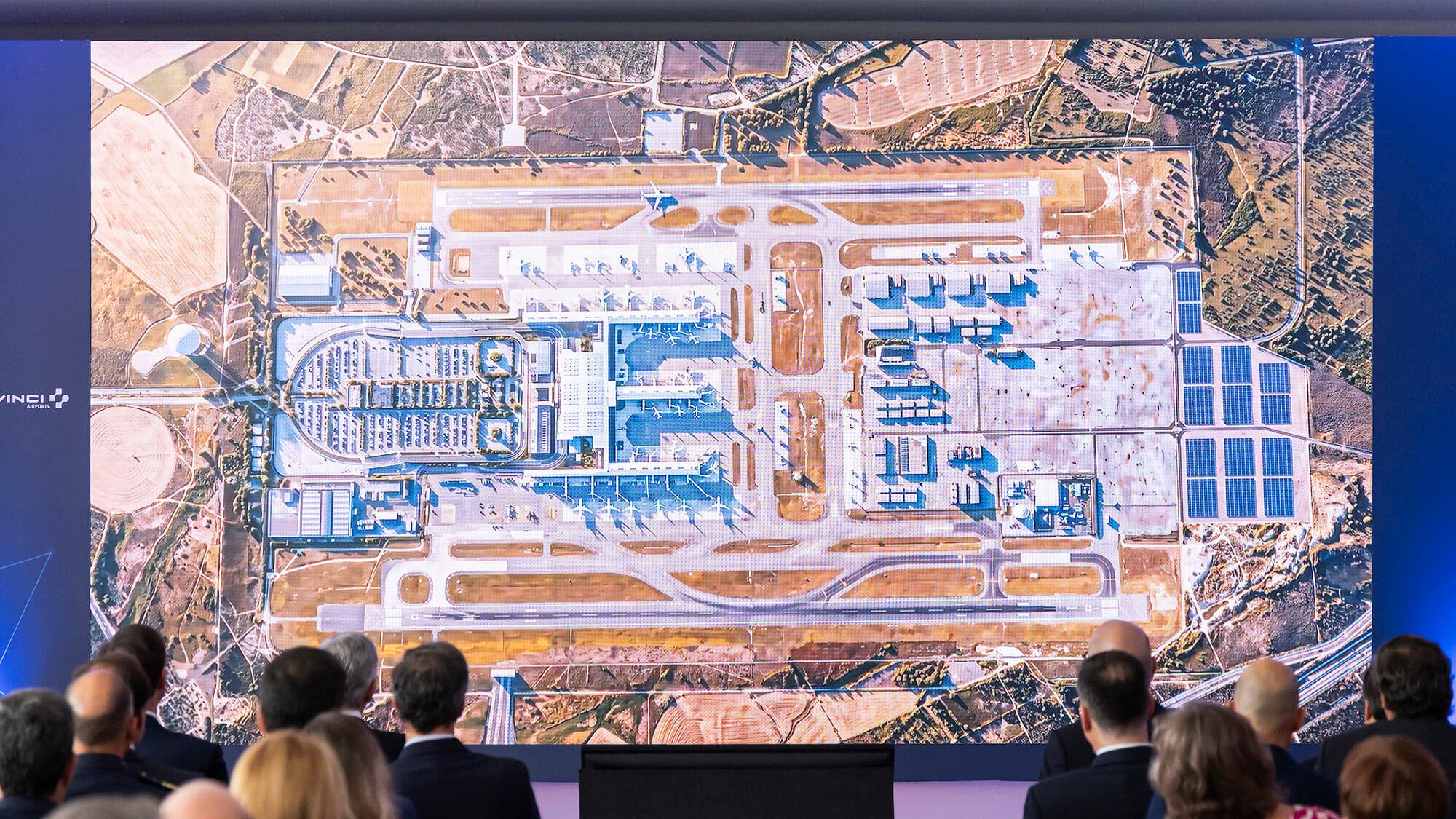 Initial capacity of Luís de Camões airport will be higher after all
