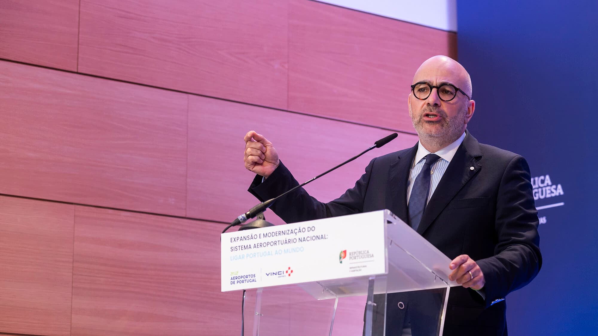 Airport. Pinto Luz praises Luís Neves against the backdrop of the PJ contracts controversy
