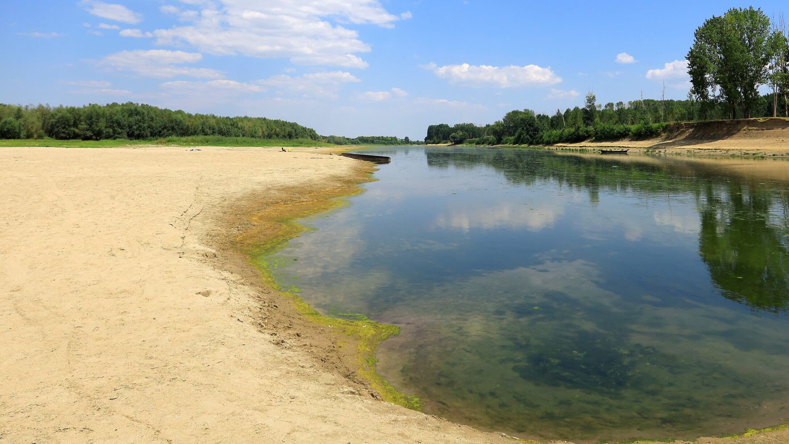 Drought stalls nuclear power plants and threatens Europe's energy