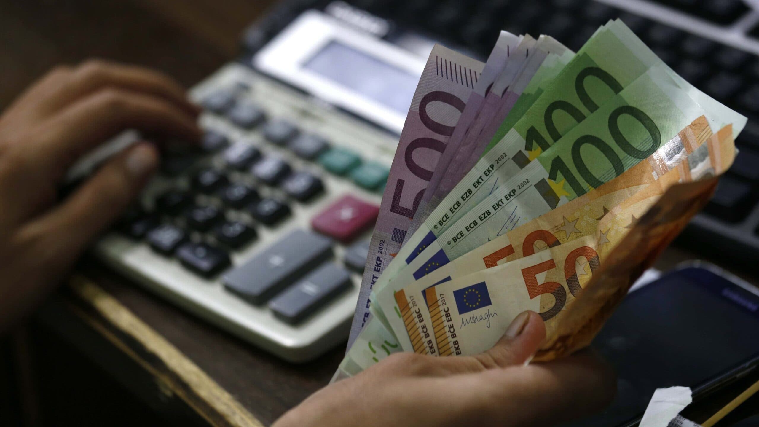 UGT demands national minimum wage above 1,000 euros in January