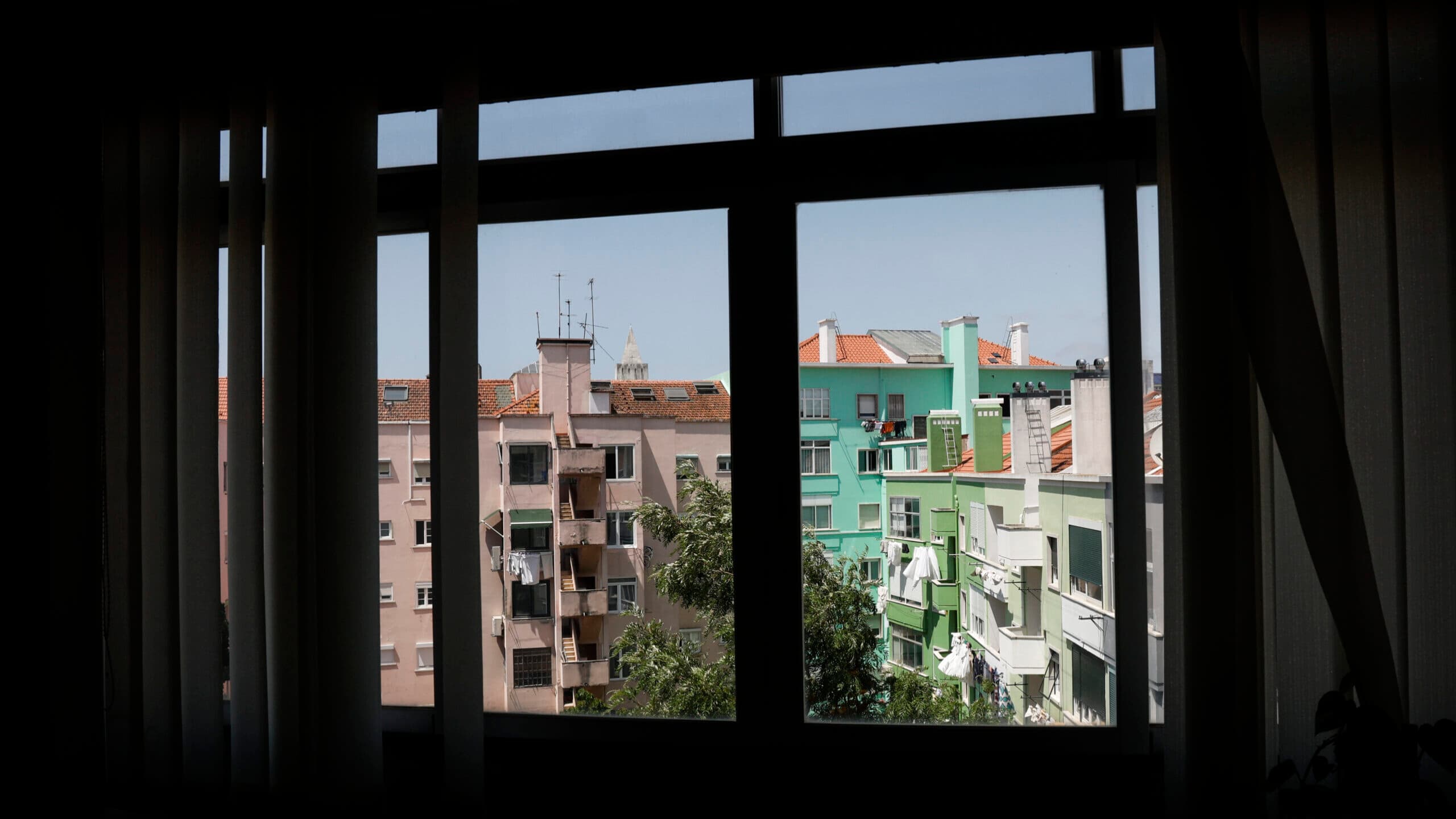 Lisbon restarts youth affordable rent programme with a raffle for 25 properties