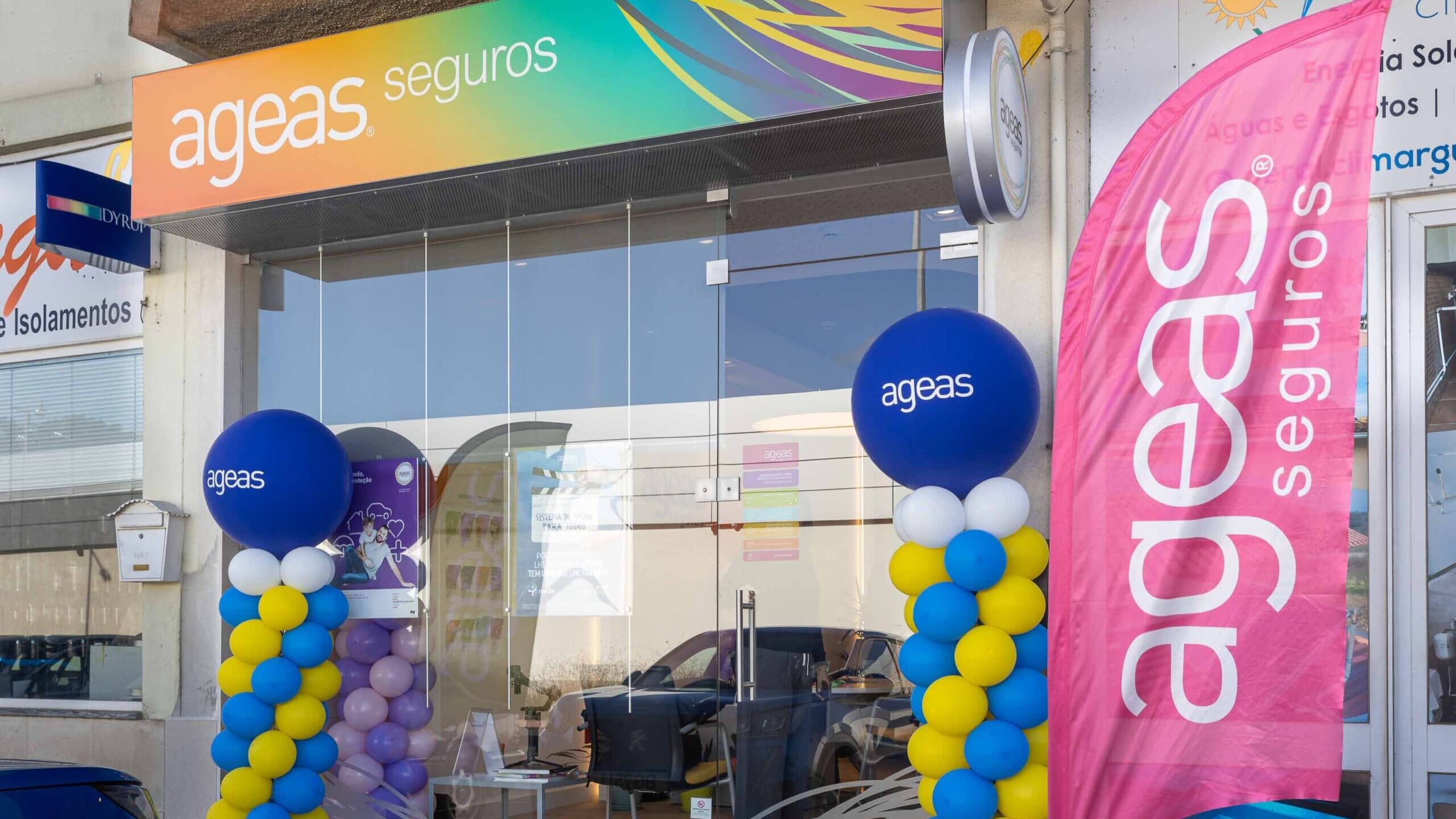 Ageas Seguros opens two new stores and now has over 200 service locations