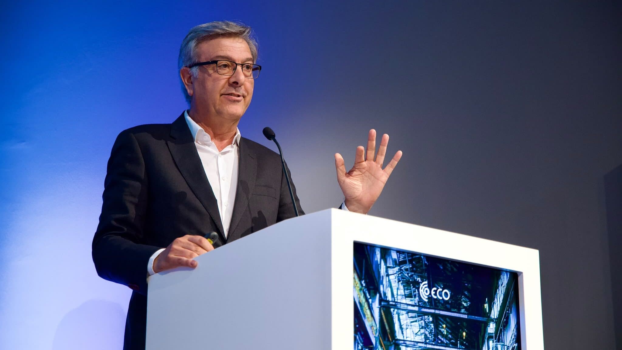 "It is not enough to export more. We need to grow in productivity and value", says economist Óscar Afonso