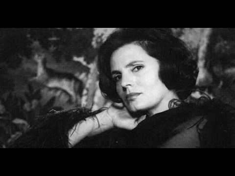 Um bêbado desafiou Amália Rodrigues no Coliseu de Lisboa — o que a Rainha do Fado fez a seguir deixo