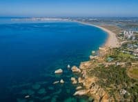 Man dies while recreational diving off the coast of a beach in Alvor