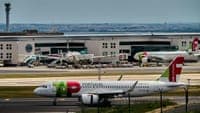 Air France-KLM presents offer to buy minority stake in TAP