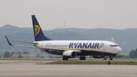 Ryanair reaffirms it will withdraw from the Azores from 29 March, blaming "high airport charges" and the Government's "inaction"