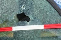 Duo robs jewellery store in Almada at gunpoint. Woman injured