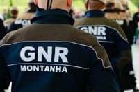 Man arrested after being found with an illegal firearm in his car