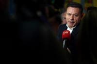 Government pushes for rapid approval of social benefit reform