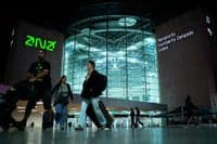 Caught at the boarding gate with fake documents. PSP arrests four suspects at Lisbon airport