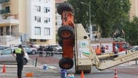 Unlicensed crane collapse kills two workers in Sintra