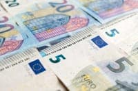 How to know if a company pays on time before accepting a job offer?