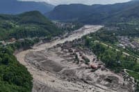 Death toll after flash floods in Nepal rises to 392. There are 1,400 missing