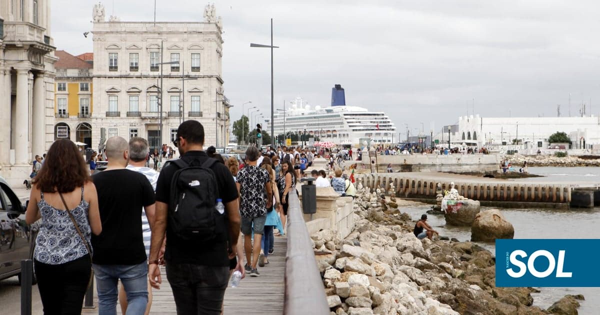 Portugal among the most sought-after destinations for Europeans in 2026, with tourism growing by 17%