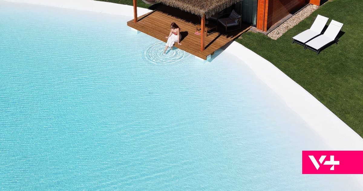 This place looks like the Maldives, but it is in Portugal and has a pool that looks like it came out of a movie
