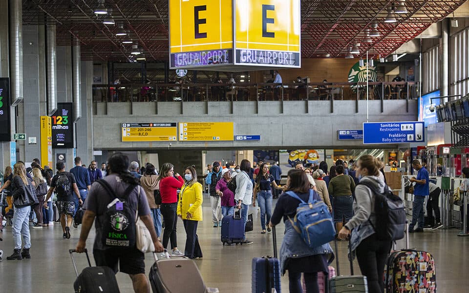 General strike causes air travel chaos in Portugal and leaves passengers with reinforced rights