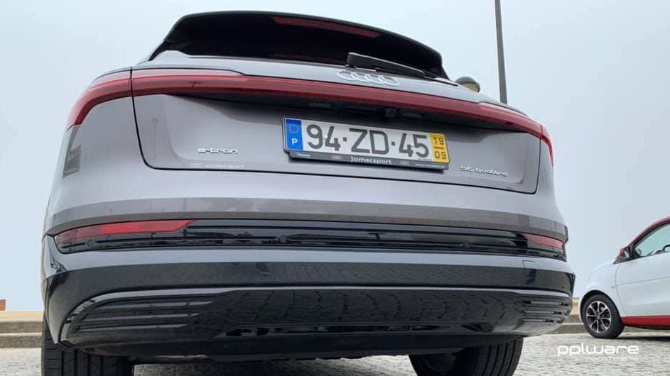 Portugal: €10 is enough to find out the name and address of someone driving...