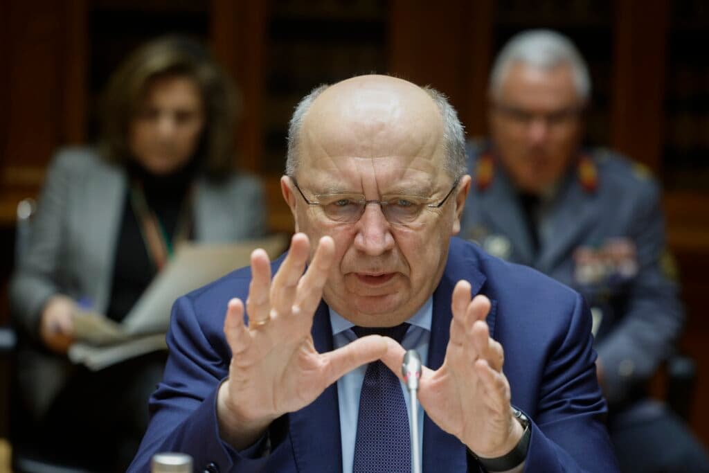 EU may need 100,000-strong army, says defense commissioner