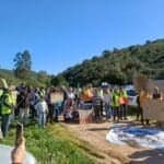 “Enough!”: Dozens protest outside Portimão landfill