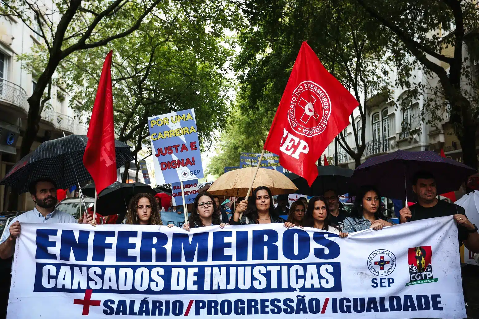 Nurses call national strike, Lisbon demo, for May 12 - Portugal Resident
