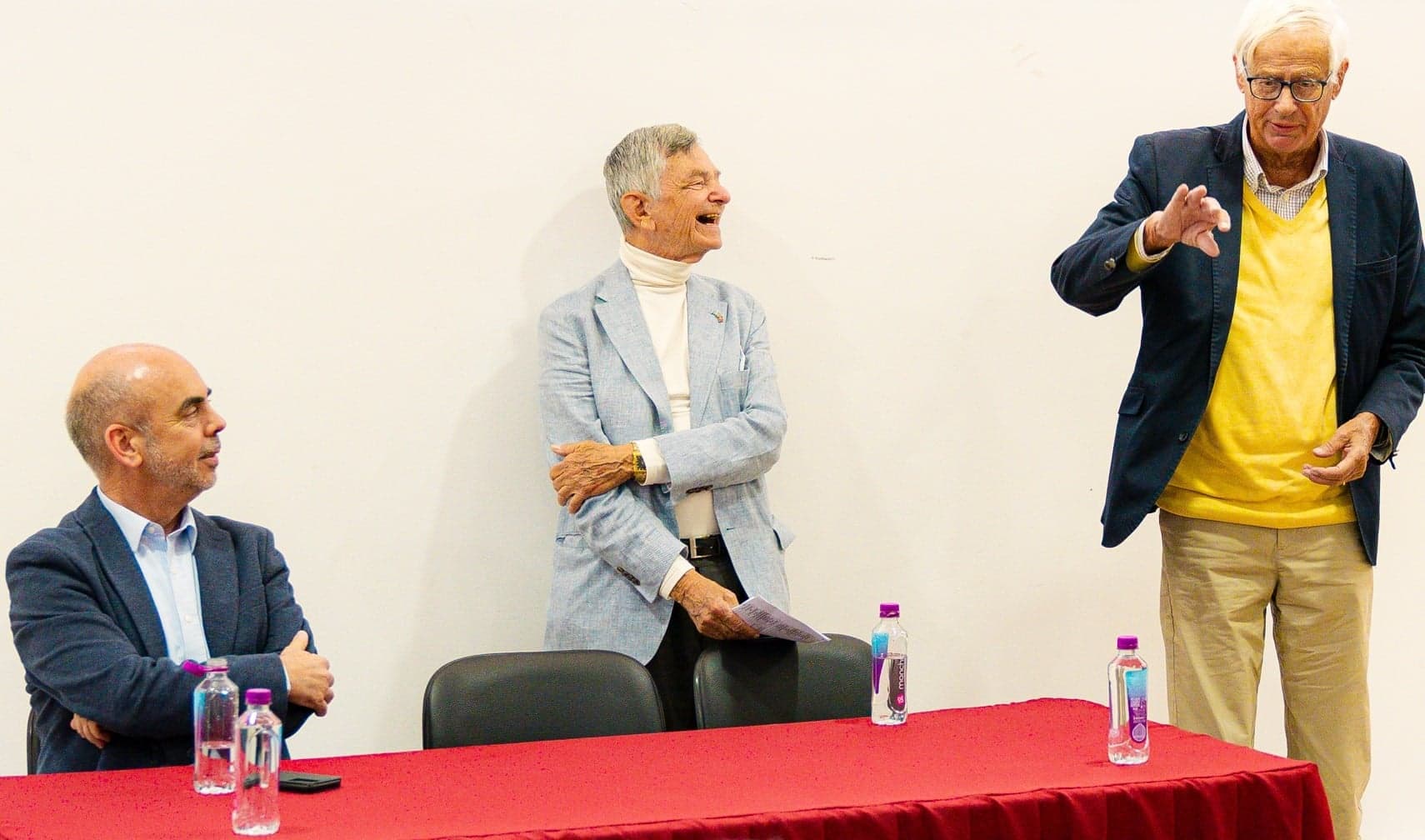 Businesspeople highlight Algarve’s untapped potential at debate