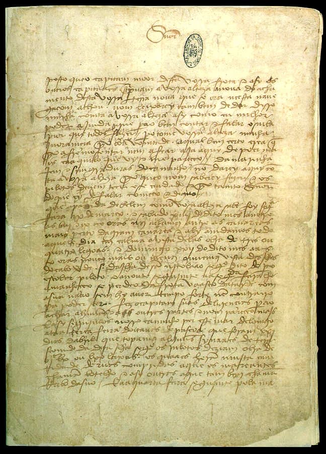 A yellowed sheet of paper covered edge to edge with dense, slanting brown handwriting, with the single word Senhor centred at the top and an oval archive stamp beside it.